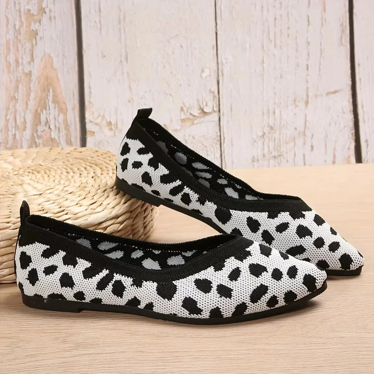 Women's Pointed Toe Ballet Flats — Knit Slip-On Loafers for Casual & Everyday Wear