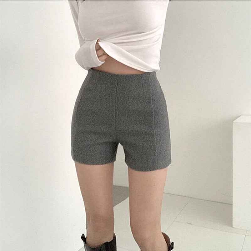 Black Woolen Shorts Women's Autumn and Winter 2024 New High Waist Slimming Hot Girl's Hip-wrap Pants Tight Casual Outwear Pants
