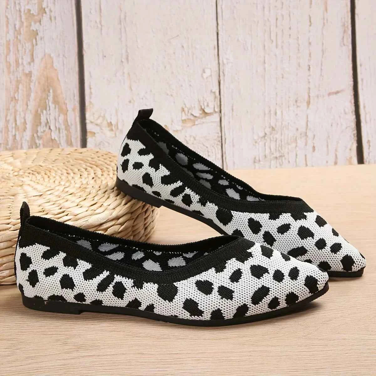 Women's Pointed Toe Ballet Flats — Knit Slip-On Loafers for Casual & Everyday Wear