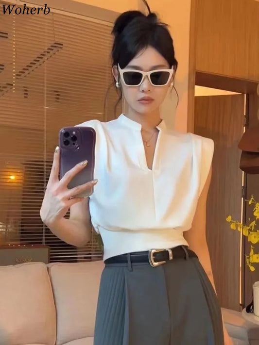 Camisas De Mujer 2026 Women Blouses V-neck Sleeveless Shirts Temperament Solid Color Crop Tops Summer Vintage All Match Blouse