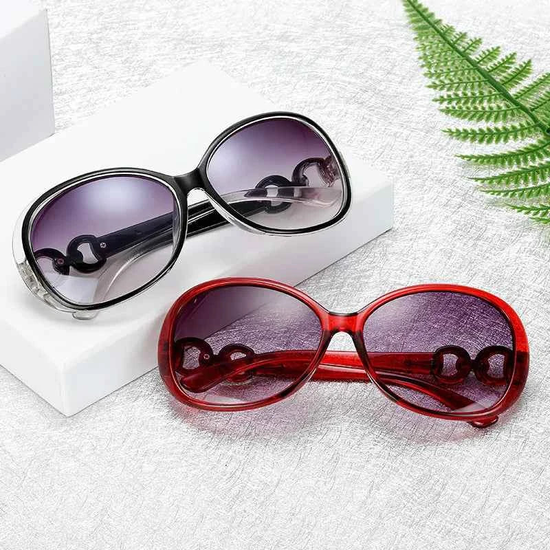 Luxury Sunglasses for Women Brand Design Full Star Sun Glasses Female Mirror Retro Square Ladies Eyewear UV400 Driving Shopping