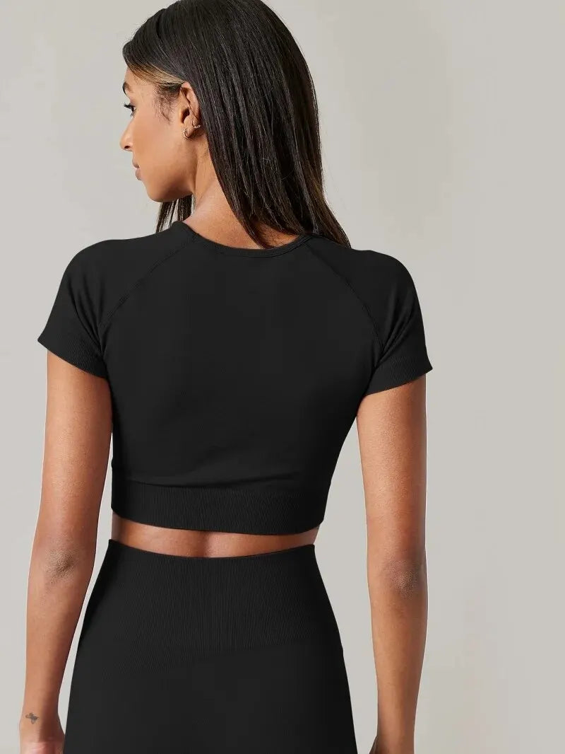 Seamless Short Sleeve Yoga Shirt — Gym & Active Wear Top