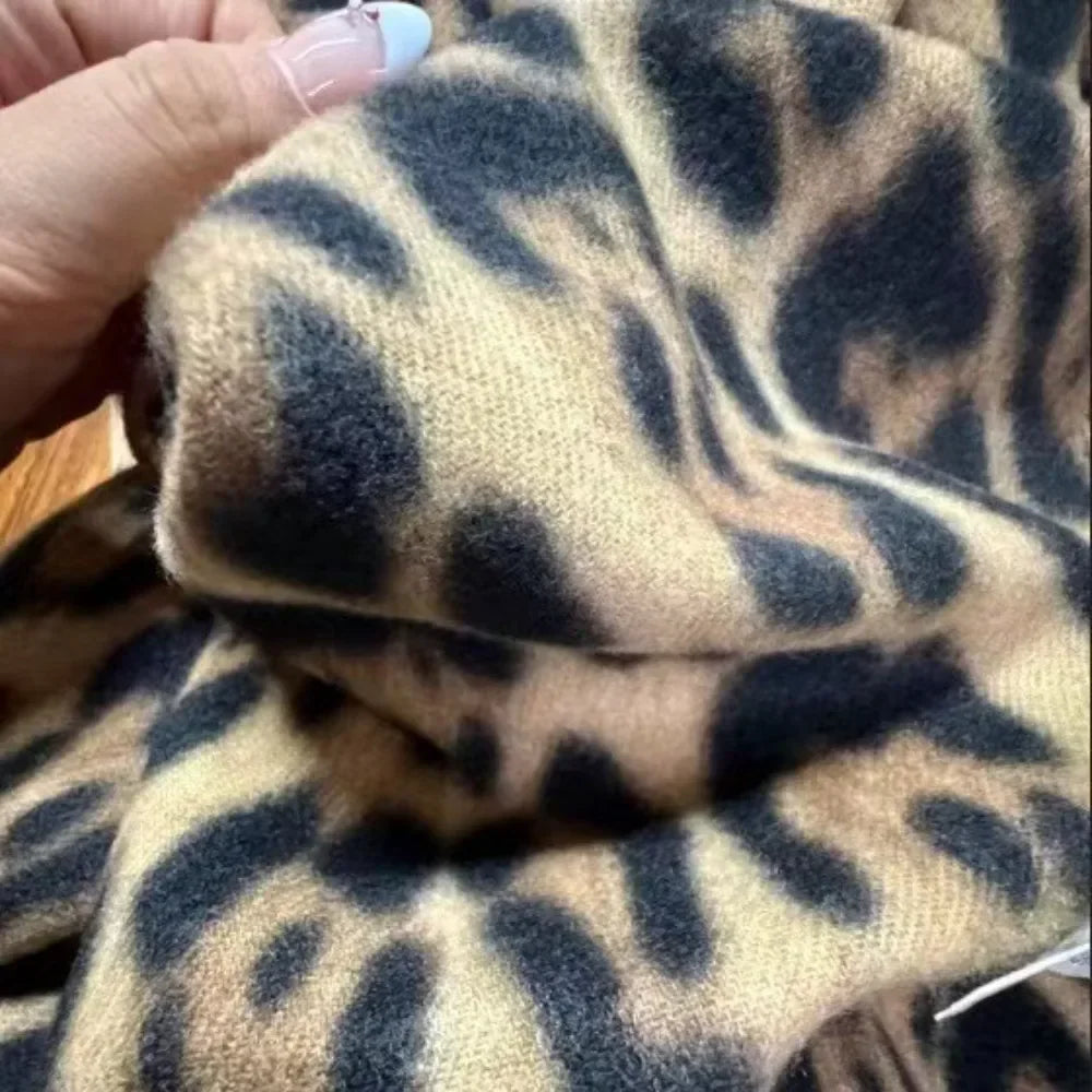 Design Leopard Scarf Winter Warm Pashmina Shawl Luxury Cashmere Wraps Fashion Women Long Blankets Scarves Fringes