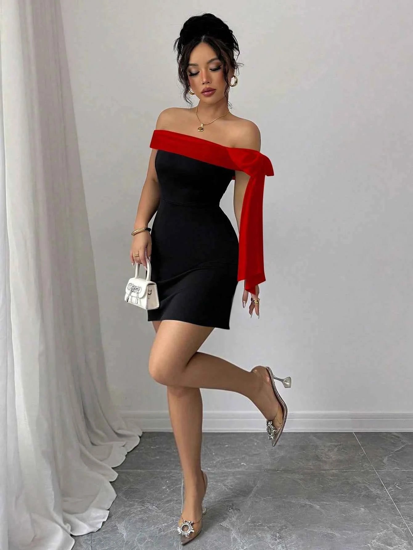 Off-Shoulder Bow Mini Dress – Slim Fit Bodycon Party Dress