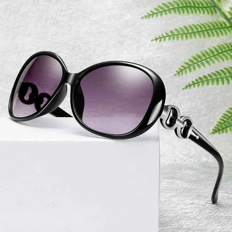 Luxury Sunglasses for Women Brand Design Full Star Sun Glasses Female Mirror Retro Square Ladies Eyewear UV400 Driving Shopping